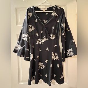 Mimi Chica Blue Floral Bell Sleeve Dress (S)